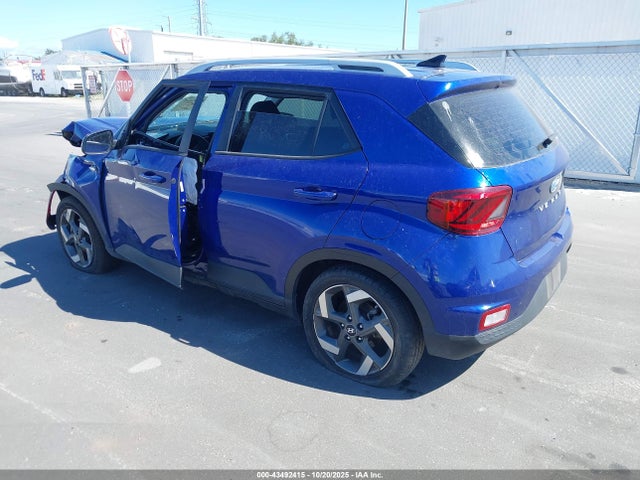 2021 HYUNDAI VENUE KMHRC8A38MU103120 Photo 2