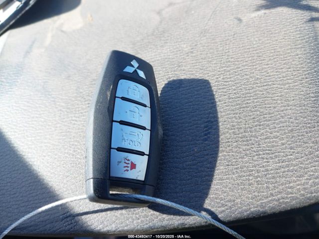 2022 MITSUBISHI OUTLANDER JA4J4UA84NZ031723 Photo 10