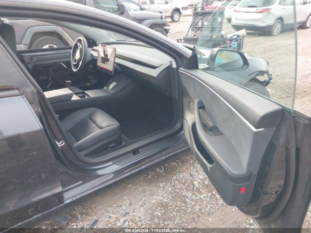 2024 TESLA MODEL 3 5YJ3E1EB8RF811056 Photo 4