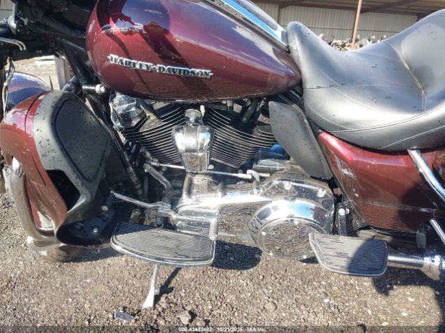 2018 HARLEY-DAVIDSON FLHTK 1HD1KED19JB657804 Photo 8