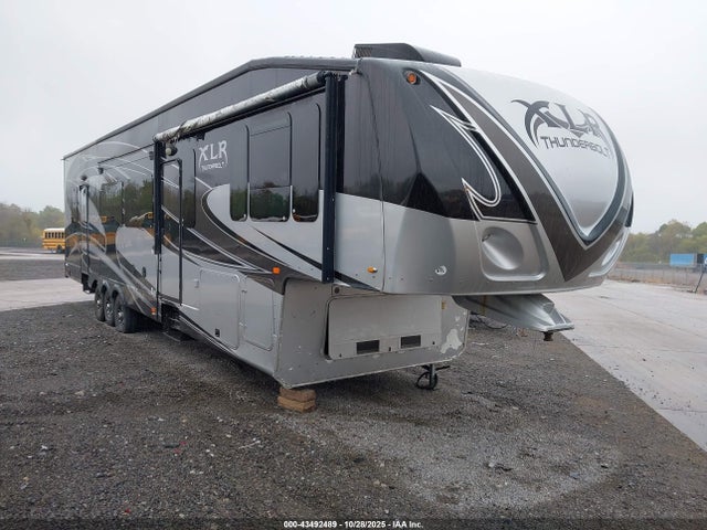 Продаж на аукціоні авто 2012 Forest River Slr Thunderbolt 40x12 5th Whl Toy Hauler Travel Trailer, vin: 4X4FXLS35C5155448, номер лоту: 43492489