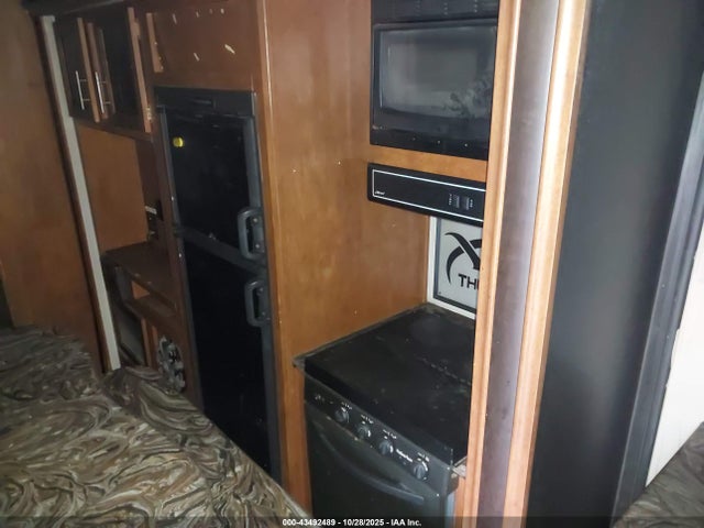 Продаж на аукціоні авто 2012 Forest River Slr Thunderbolt 40x12 5th Whl Toy Hauler Travel Trailer, vin: 4X4FXLS35C5155448, номер лоту: 43492489