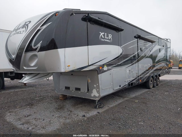 Продаж на аукціоні авто 2012 Forest River Slr Thunderbolt 40x12 5th Whl Toy Hauler Travel Trailer, vin: 4X4FXLS35C5155448, номер лоту: 43492489