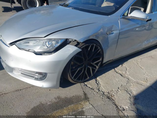 2014 TESLA MODEL S 5YJSA1H17EFP41117 Photo 5