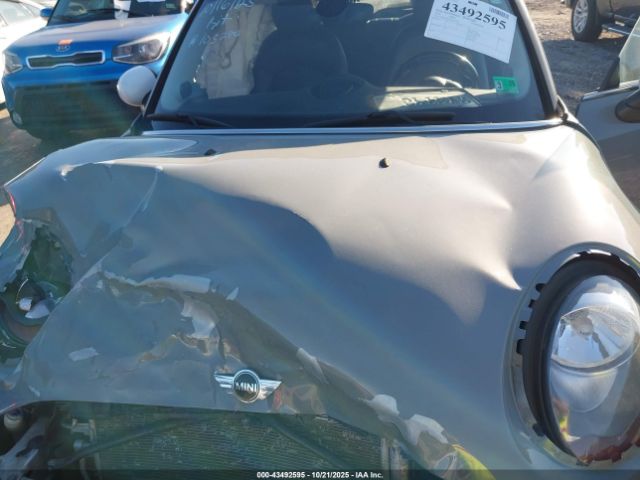 2018 MINI HARDTOP WMWXP5C58J2G61862 Photo 9