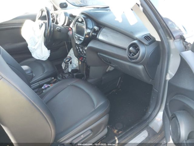 2018 MINI HARDTOP WMWXP5C58J2G61862 Photo 4