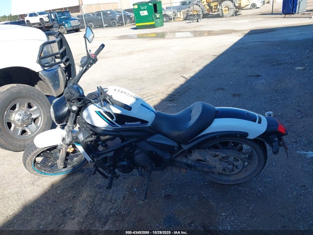 Kawasaki En650 C 2021 JKAENEC11MDA03705 Image 13