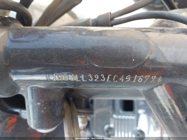 2014 HARLEY-DAVIDSON XL1200 1HD1LL323EC451678 Photo 9