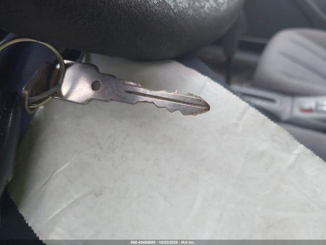 2002 PONTIAC SUNFIRE 1G2JB524027147025 Photo 10
