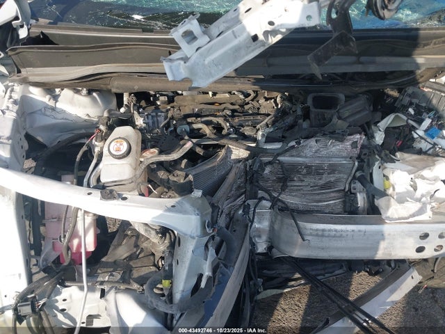 43492746 :رقم المزاد ، 5TDJRKEC7NS135845 vin ، 2022 Toyota Sienna Xle مزاد بيع
