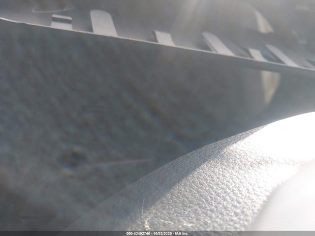 43492746 :رقم المزاد ، 5TDJRKEC7NS135845 vin ، 2022 Toyota Sienna Xle مزاد بيع