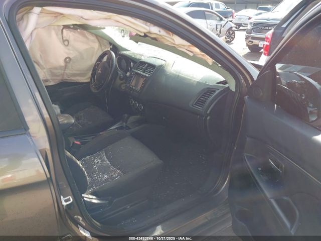 2018 MITSUBISHI OUTLANDER SPORT JA4AP3AU2JZ027727 Photo 4