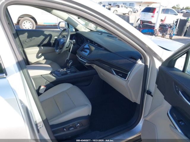 2019 CADILLAC XT4 1GYFZCR49KF100812 Photo 4