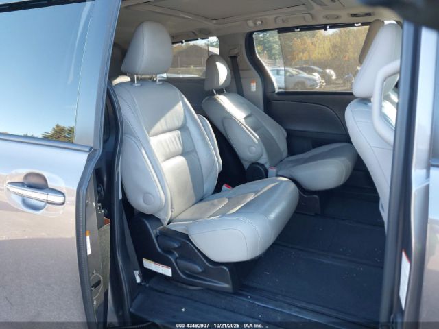 2016 TOYOTA SIENNA 5TDDK3DC0GS143894 Photo 7
