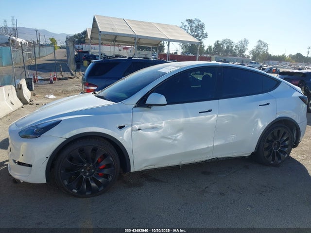 7SAYGDEFXNF484838 Tesla Model Y