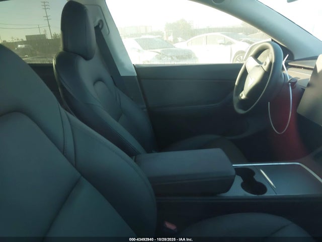 7SAYGDEFXNF484838 Tesla Model Y