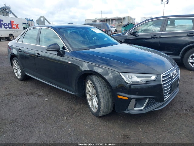 2019 AUDI A4 WAUENAF4XKN015311 Photo 0