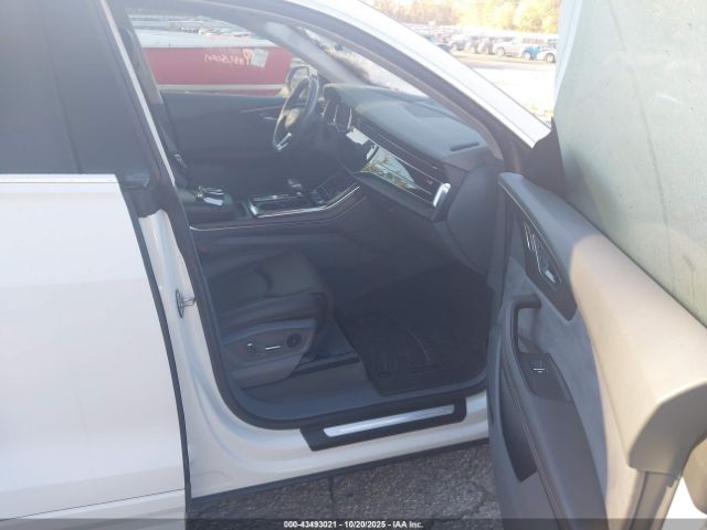 2019 AUDI Q8 WA1CVAF12KD006831 Photo 4