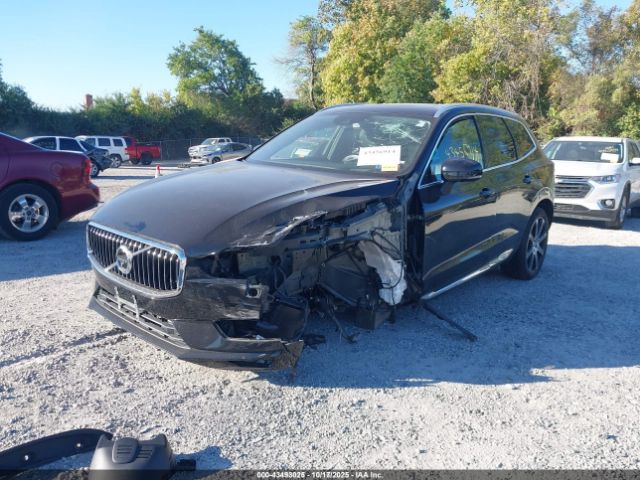2018 VOLVO XC60 YV4A22RL1J1076889 Photo 1