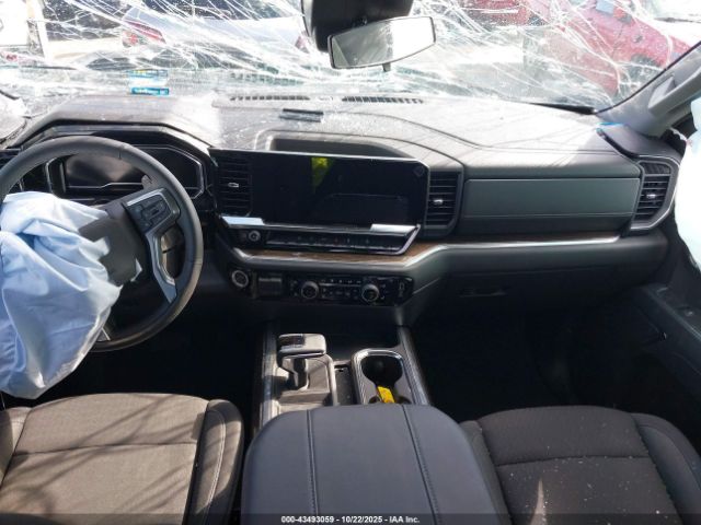 2025 CHEVROLET SILVERADO 1500 3GCUKFE83SG313538 Photo 4