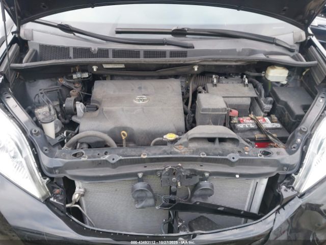 2016 TOYOTA SIENNA 5TDYK3DC3GS739194 Photo 9