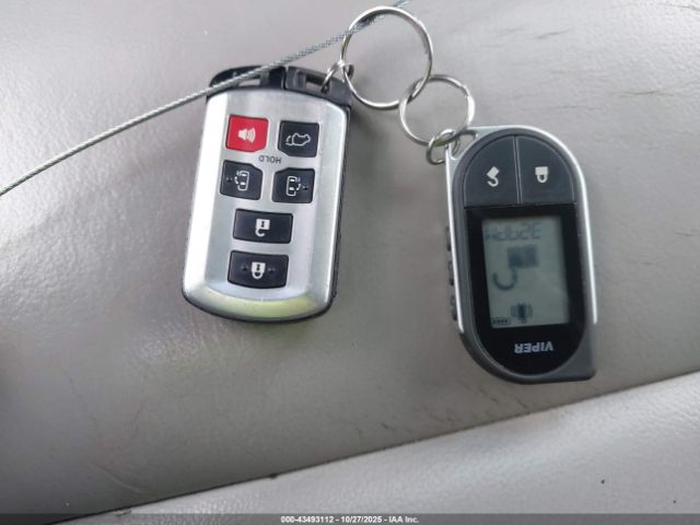 2016 TOYOTA SIENNA 5TDYK3DC3GS739194 Photo 10