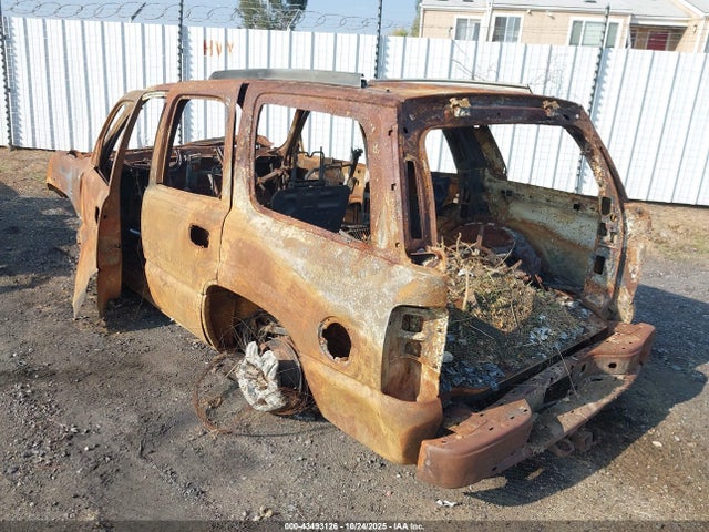 2002 CADILLAC ESCALADE 1GYEK63N22R189995 Photo 2