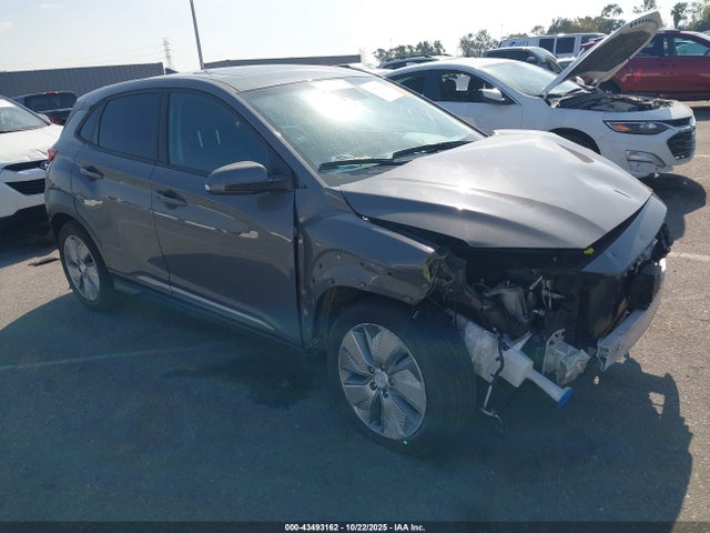 2021 HYUNDAI KONA ELECTRIC KM8K33AG1MU130604