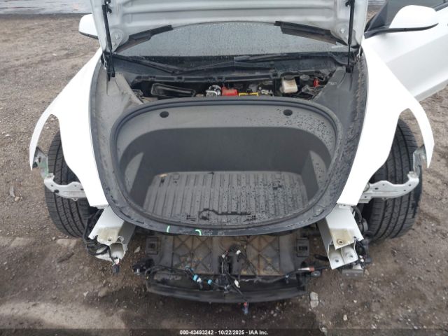 2022 TESLA MODEL 3 5YJ3E1EB1NF106514 Photo 9