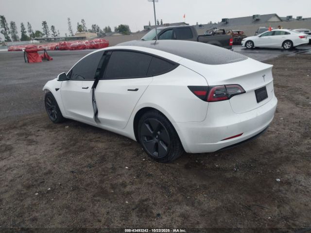 2022 TESLA MODEL 3 5YJ3E1EB1NF106514 Photo 2