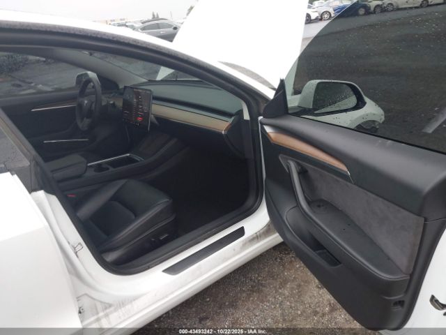 2022 TESLA MODEL 3 5YJ3E1EB1NF106514 Photo 4