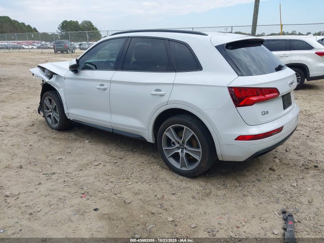 2019 AUDI Q5 WA1BNBFY8K2070253 Photo 2