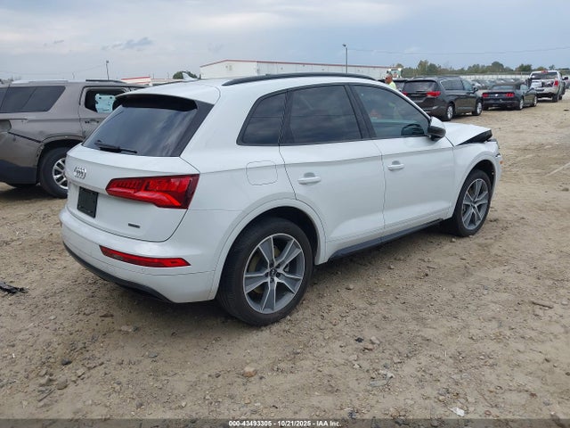 2019 AUDI Q5 WA1BNBFY8K2070253 Photo 3