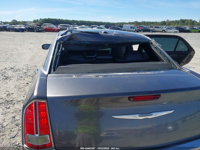 Продажа на аукционе авто 2014 Chrysler 300c, vin: 2C3CCAET3EH117964, номер лота: 43493397