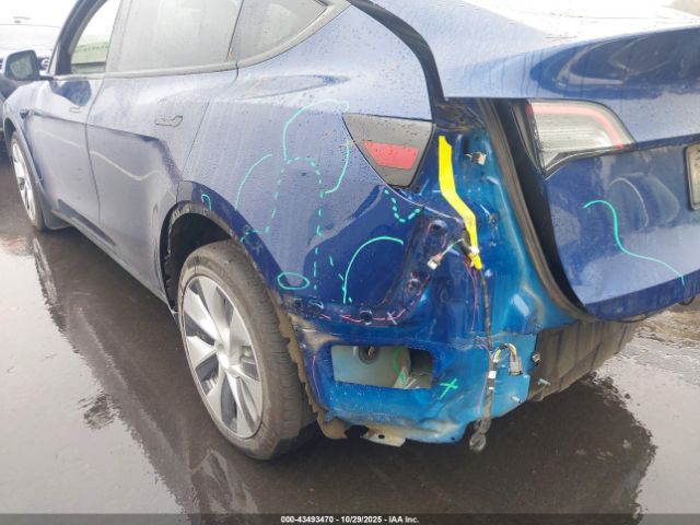2023 TESLA MODEL Y 7SAYGDEE7PF664045 Photo 5