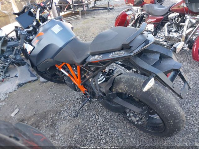 2023 KTM 1290 VBKV69408PM972708 Photo 2