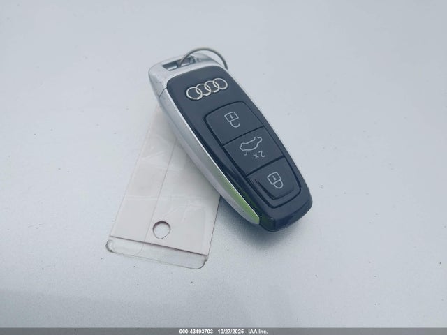 2023 AUDI Q7 WA1LXBF7XPD011139 Photo 10