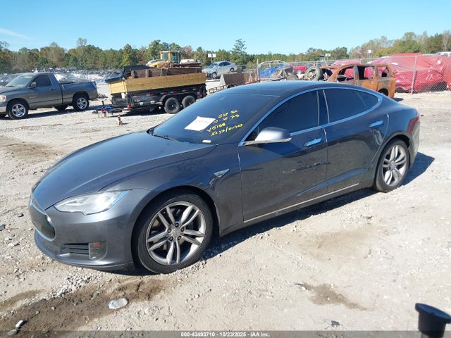 43493710 :رقم المزاد ، 5YJSA1S2XFF095168 vin ، 2015 Tesla Model S 70d/85d/p85d مزاد بيع