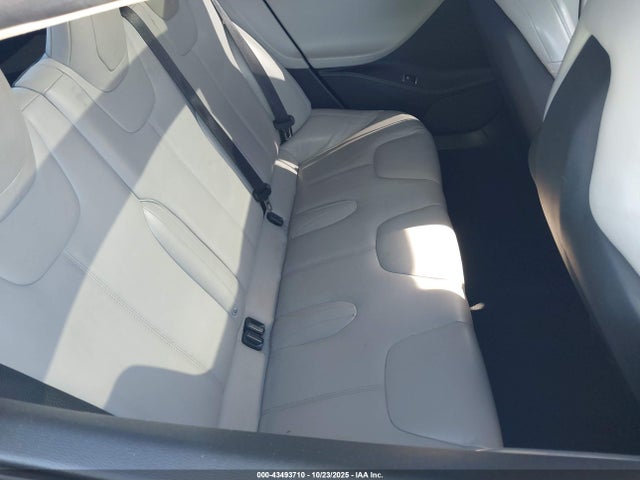 43493710 :رقم المزاد ، 5YJSA1S2XFF095168 vin ، 2015 Tesla Model S 70d/85d/p85d مزاد بيع