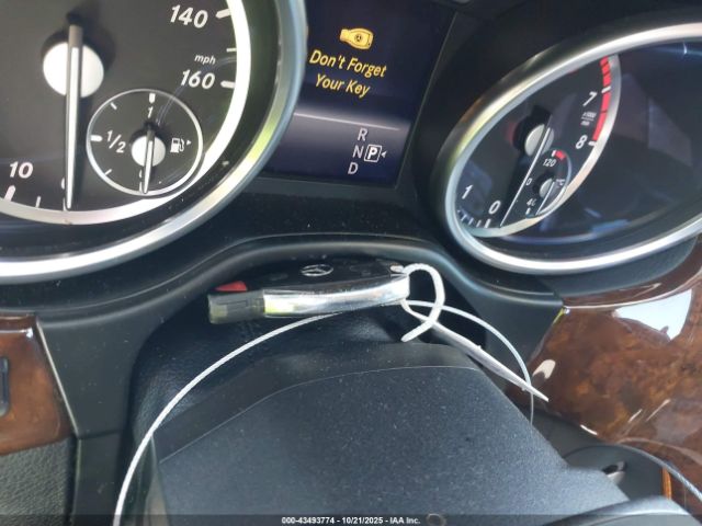 2014 MERCEDES-BENZ GL 550 4JGDF7DE3EA315998 Photo 10