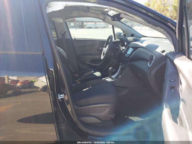 2022 CHEVROLET TRAX KL7CJNSM3NB527224 Photo 4