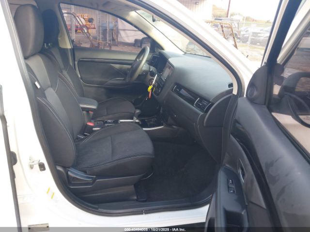 2019 MITSUBISHI OUTLANDER JA4AZ3A31KZ054386 Photo 4