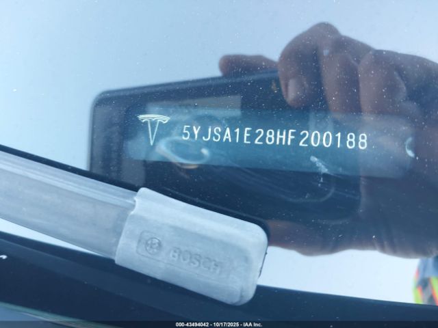 2017 TESLA MODEL S 5YJSA1E28HF200188 Photo 8