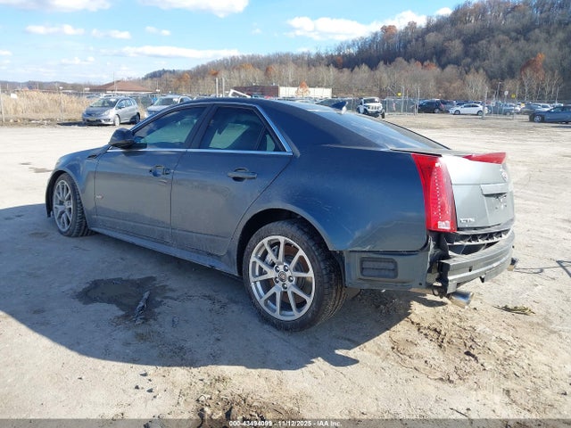 2011 CADILLAC CTS-V 1G6DV5EP7B0144270 Photo 2