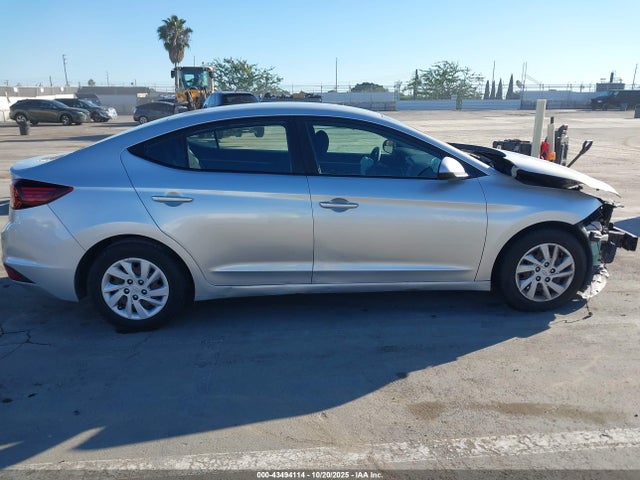 Hyundai ELANTRA SE 2019 5NPD74LF1KH432316 Image 14