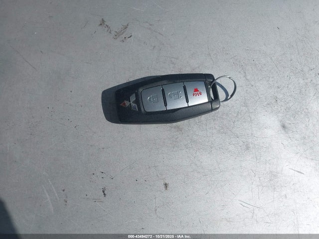 2022 MITSUBISHI OUTLANDER JA4J4TA80NZ006912 Photo 10