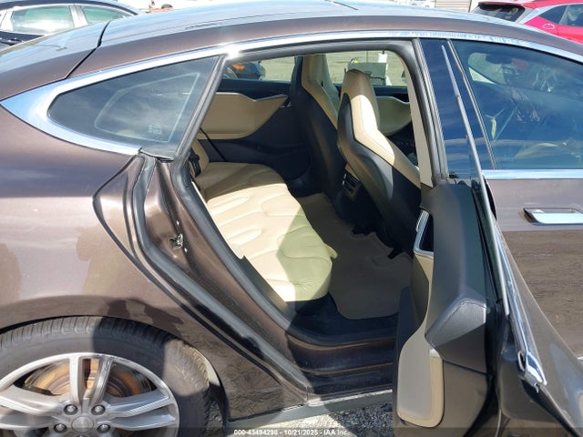 2013 TESLA MODEL S 5YJSA1DN0DFP16244 Photo 7