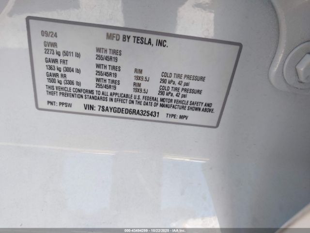 2024 TESLA MODEL Y 7SAYGDED6RA325431 Photo 8