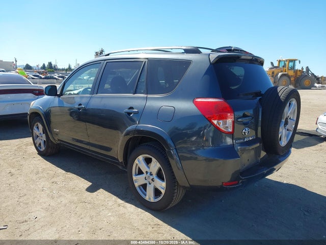 2007 TOYOTA RAV4 JTMBK32V075039438 Photo 2