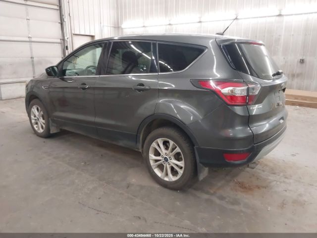2017 FORD ESCAPE 1FMCU9GD6HUB53092 Photo 2